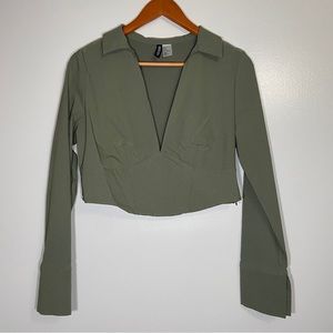 NWOT | H&M Divided crop long sleeve top